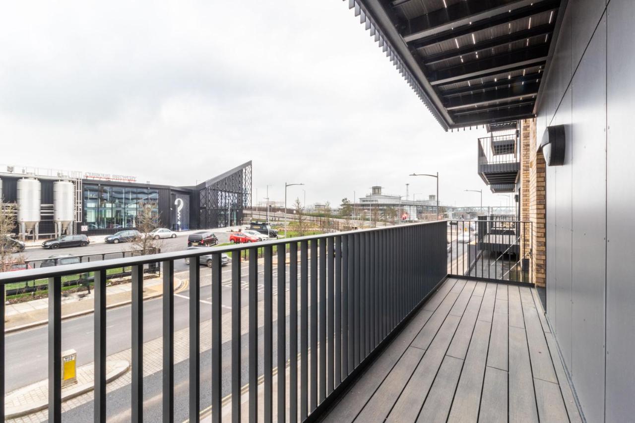 Seven Living Ashford - Modern And Spacious Apartments Exterior foto