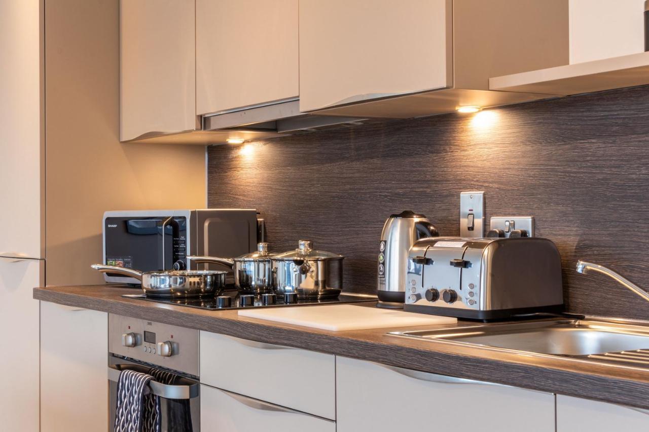 Seven Living Ashford - Modern And Spacious Apartments Exterior foto