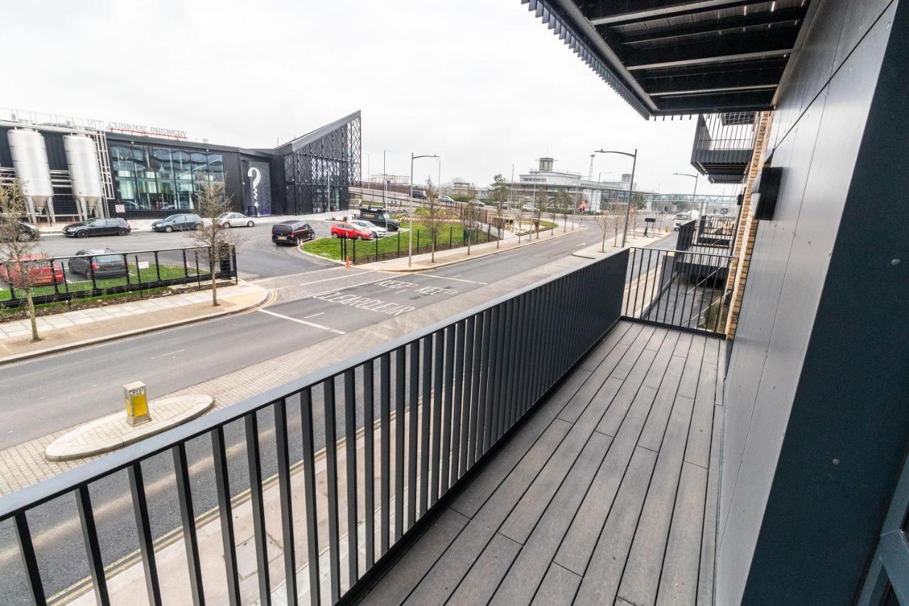 Seven Living Ashford - Modern And Spacious Apartments Exterior foto